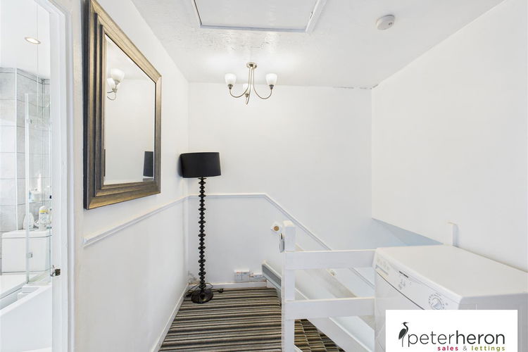 First Floor Landing - Picture 15 of 20