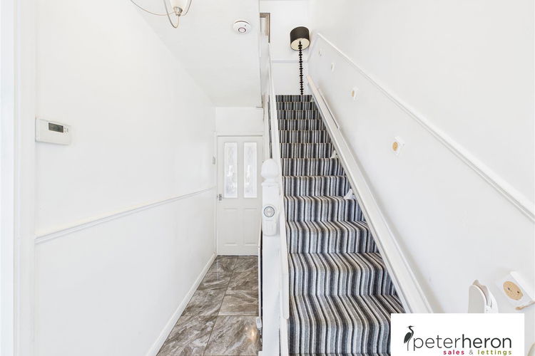 Entrance Hall - Picture 9 of 20