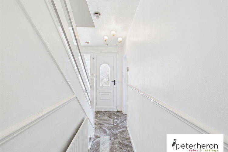 Entrance Hall - Picture 10 of 20