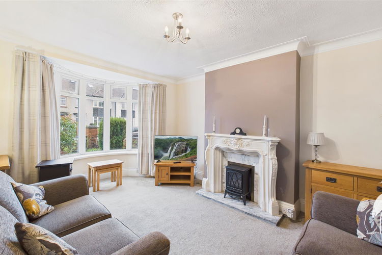 Living Room - Picture 3 of 26