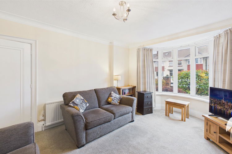 Living Room - Picture 4 of 26