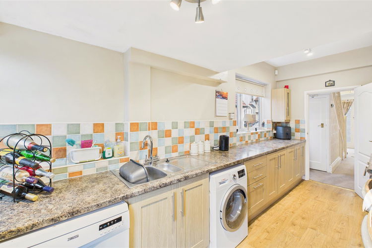 Breakfasting Kitchen - Picture 11 of 26