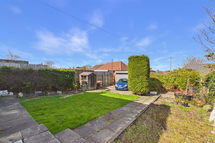 Outside - Picture 21 of 23