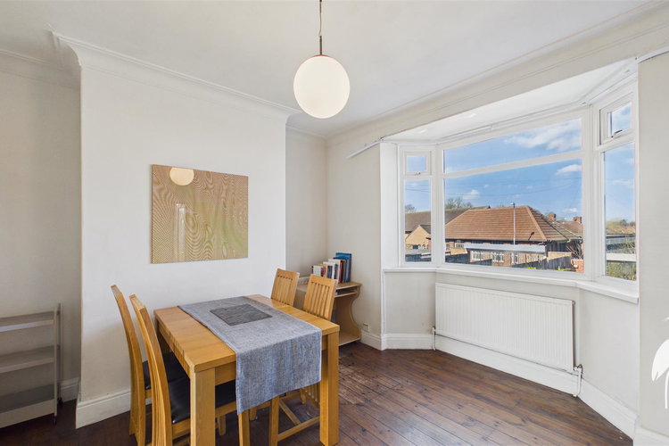 Dining Room - Picture 4 of 23