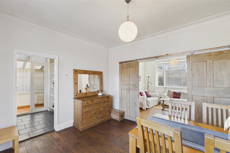 Dining Room - Picture 6 of 23