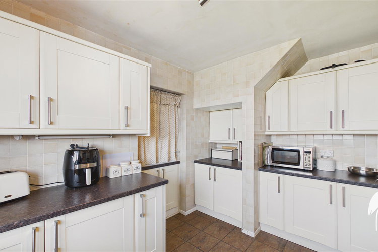 Kitchen - Picture 11 of 29