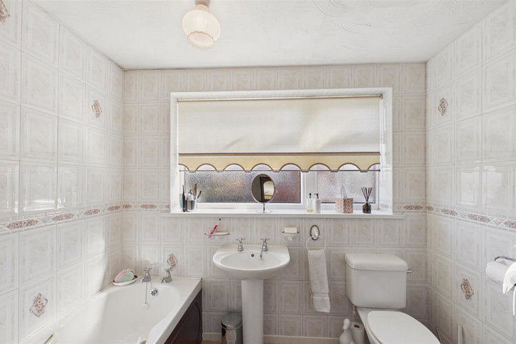 Bathroom - Picture 24 of 29