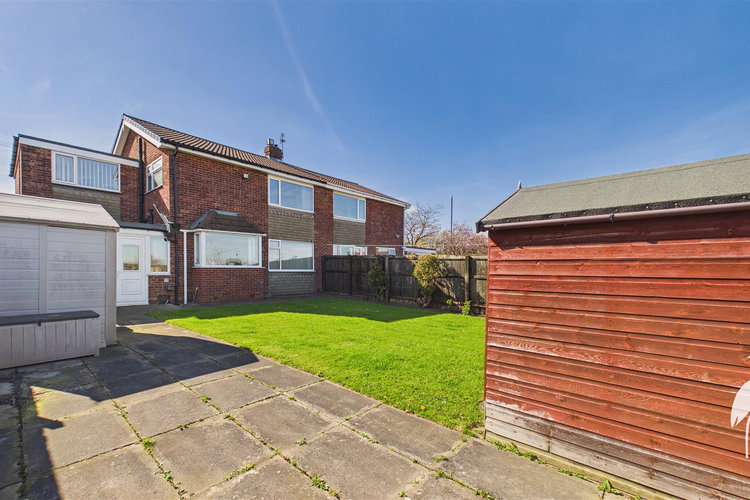 Outside - Picture 28 of 29