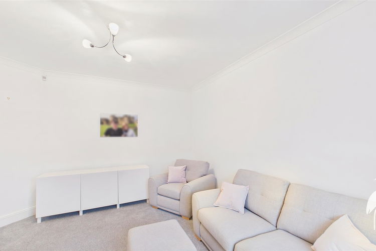 Bedroom/Sitting Room - Picture 4 of 12