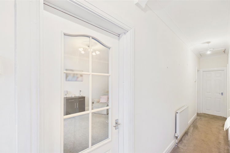 Entrance Hall - Picture 10 of 12