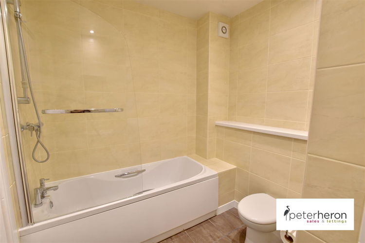 Bathroom - Picture 16 of 22