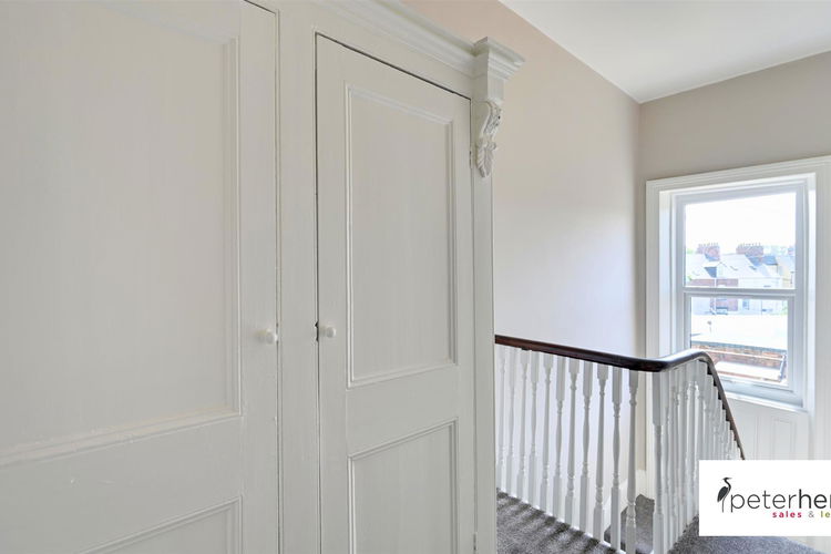 First Floor Landing - Picture 12 of 19