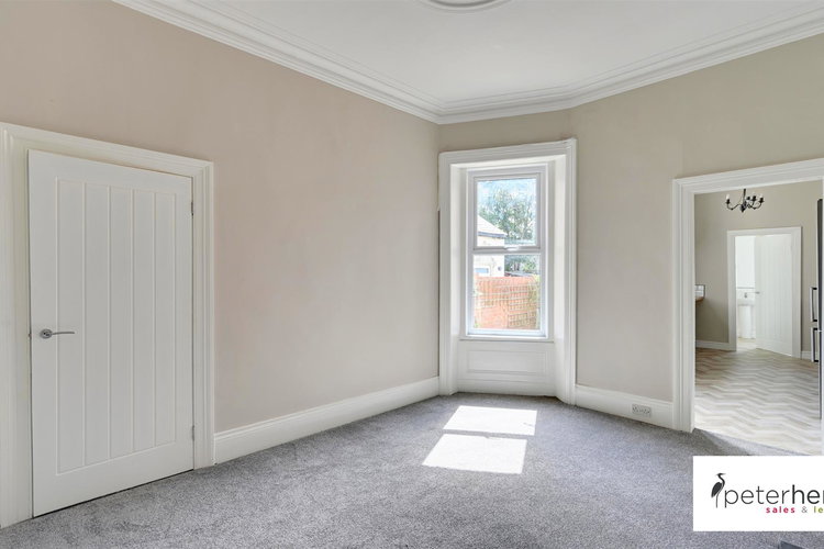 Dining Room - Picture 5 of 19