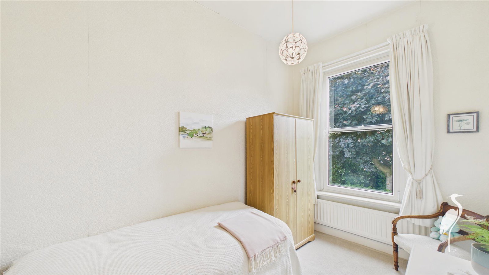 1083654