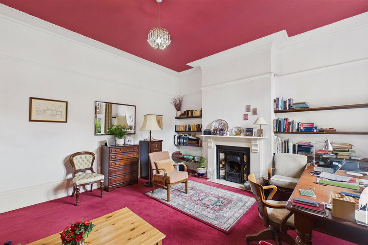 Sitting Room - Picture 7 of 37