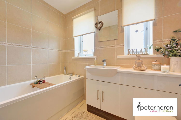 Bathroom - Picture 19 of 23