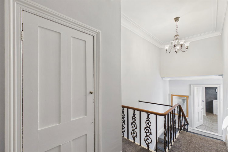 First Floor Landing - Picture 15 of 27