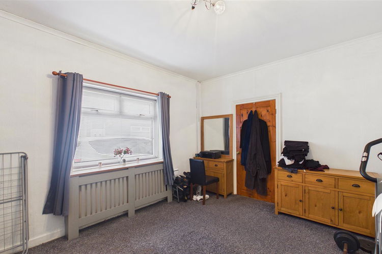 Dining Room/Bedroom - Picture 9 of 18