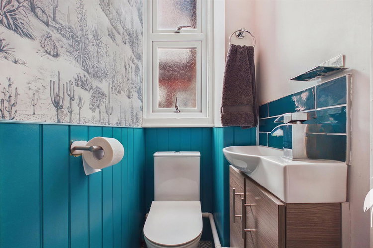 Separate WC - Picture 20 of 48