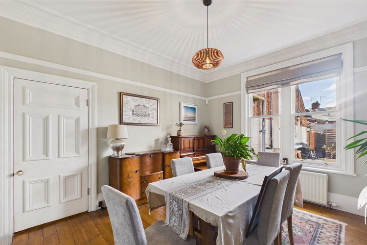 Dining Room - Picture 6 of 48
