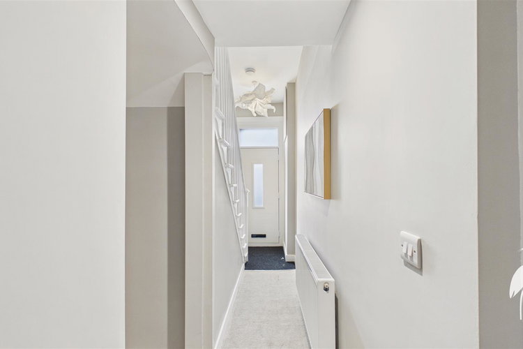 Entrance Hall - Picture 17 of 37