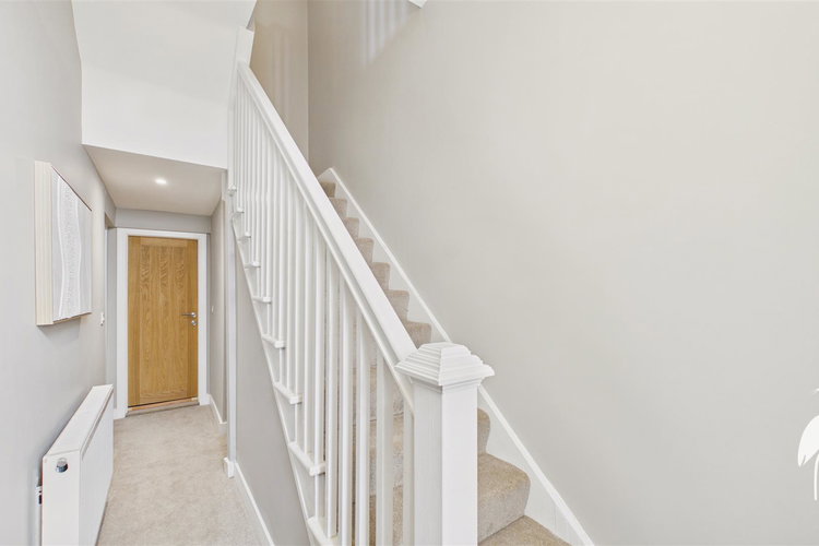 Entrance Hall - Picture 18 of 37