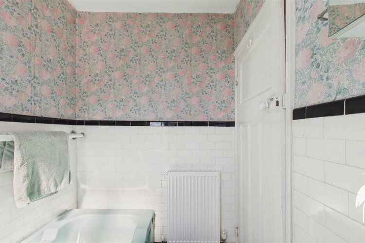 Bathroom - Picture 19 of 25