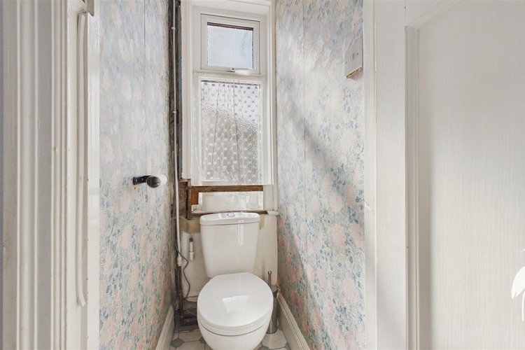 Separate WC - Picture 20 of 25