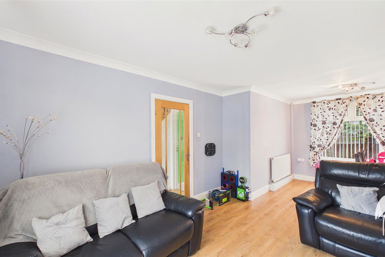 Lounge/Dining Room - Picture 3 of 21