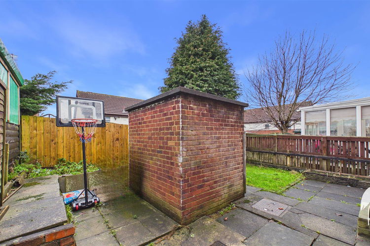 Outside - Picture 21 of 21