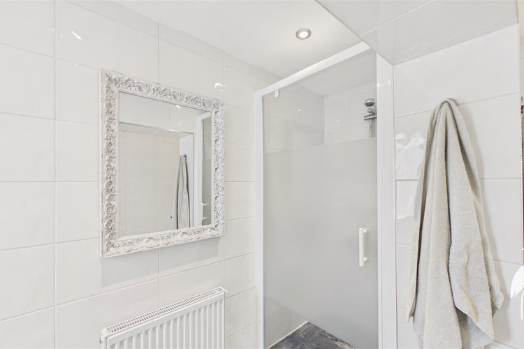 Bathroom - Picture 12 of 24