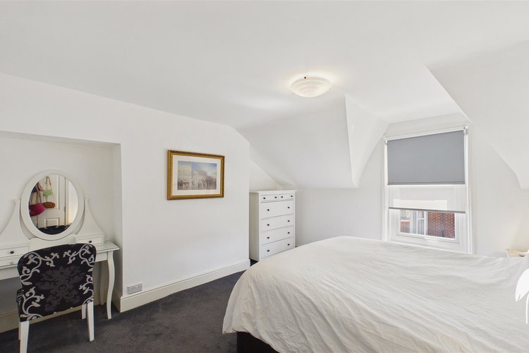 Bedroom 1 - Picture 16 of 24