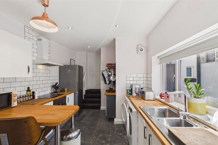 Breakfasting Kitchen - Picture 7 of 24