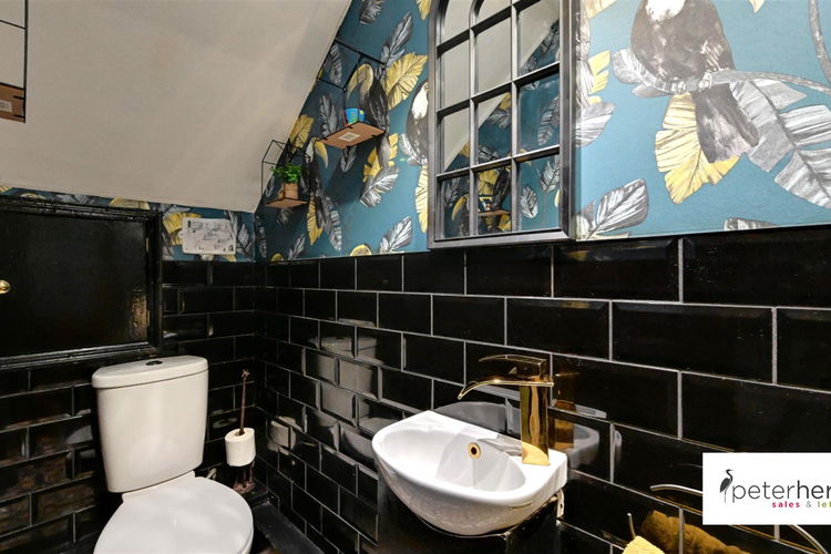 Cloakroom/WC - Picture 11 of 24