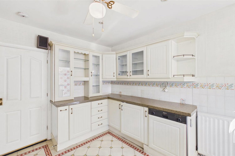 Kitchen - Picture 9 of 47