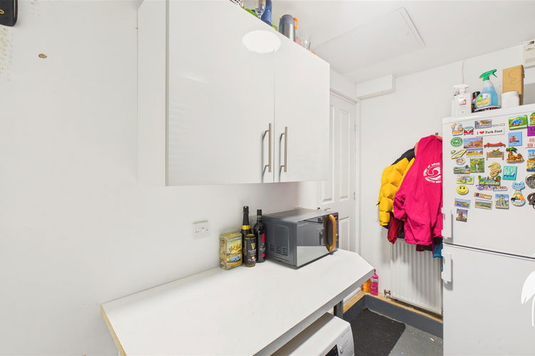 Store - Picture 22 of 26