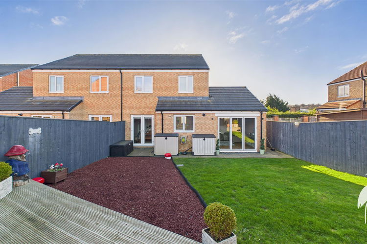 Outside - Picture 23 of 26