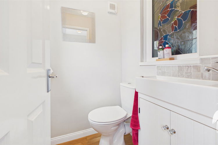 Cloakroom/WC - Picture 16 of 37