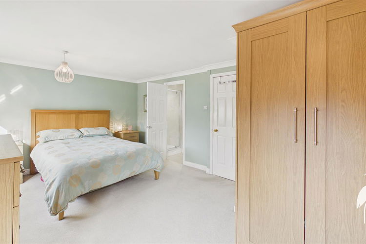 Bedroom 1 - Picture 19 of 37