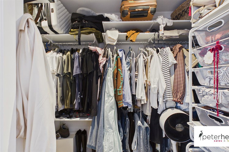 Walk In Wardrobes - Picture 36 of 52