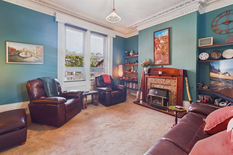 Sitting Room - Picture 5 of 50