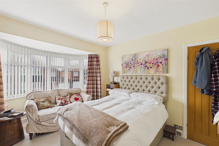 Bedroom 1 - Picture 20 of 32