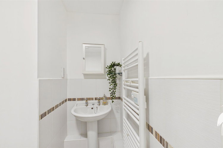 Bathroom - Picture 19 of 29