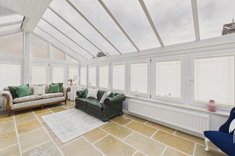 Conservatory - Picture 23 of 59