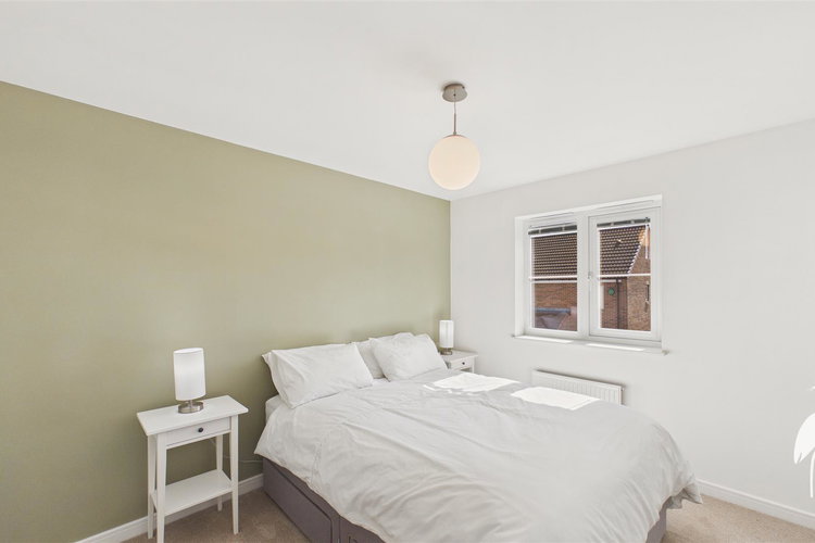 Bedroom 1 - Picture 15 of 32