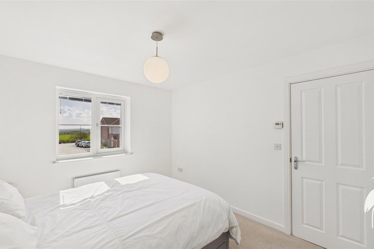 Bedroom 1 - Picture 16 of 32