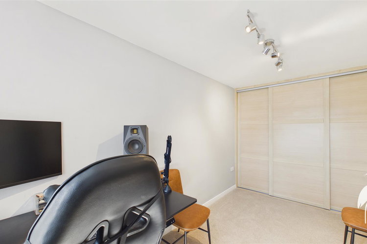 Bedroom 3 - Picture 25 of 32