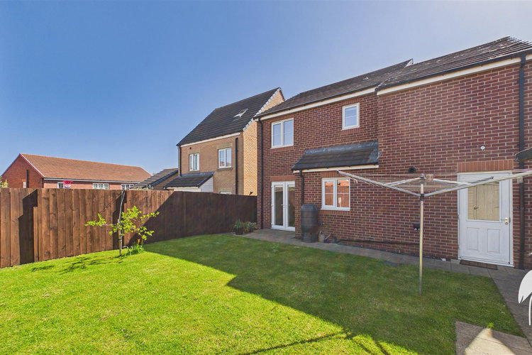 Outside - Picture 31 of 32