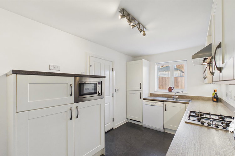 Kitchen - Picture 8 of 32