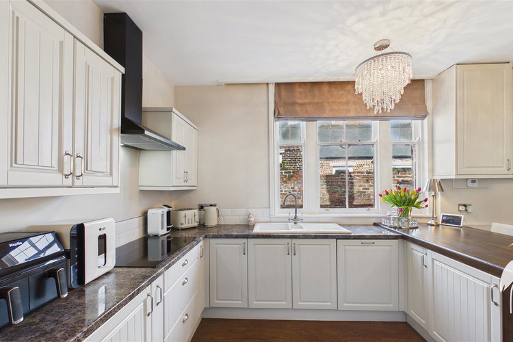 Breakfasting Kitchen - Picture 17 of 47